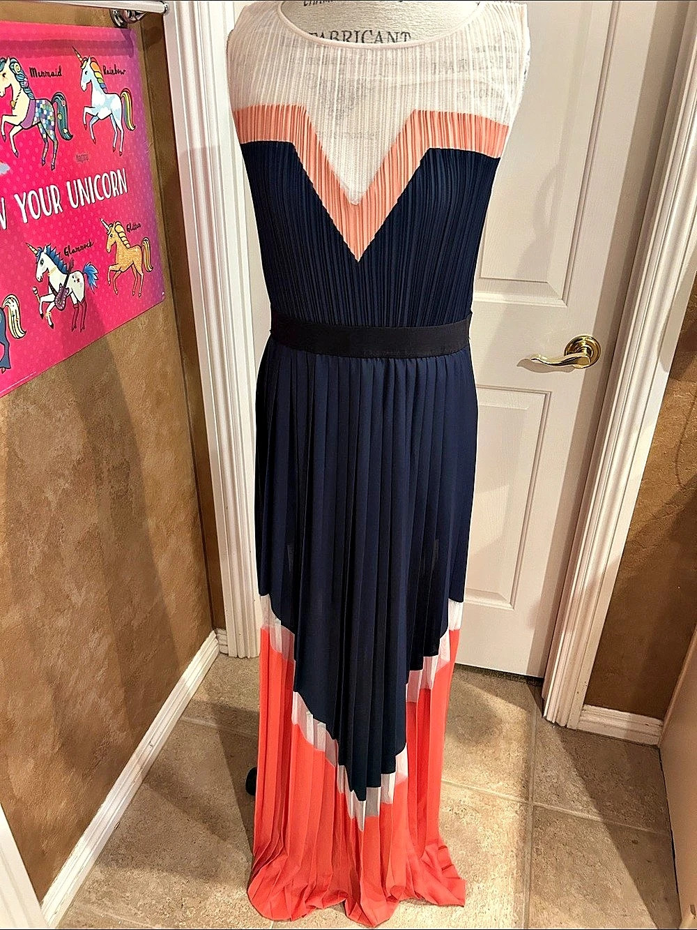 NWT BCBGMAXAZRIA Katherine Pleated Color Block Maxi Dress in Navy & Pink Size La